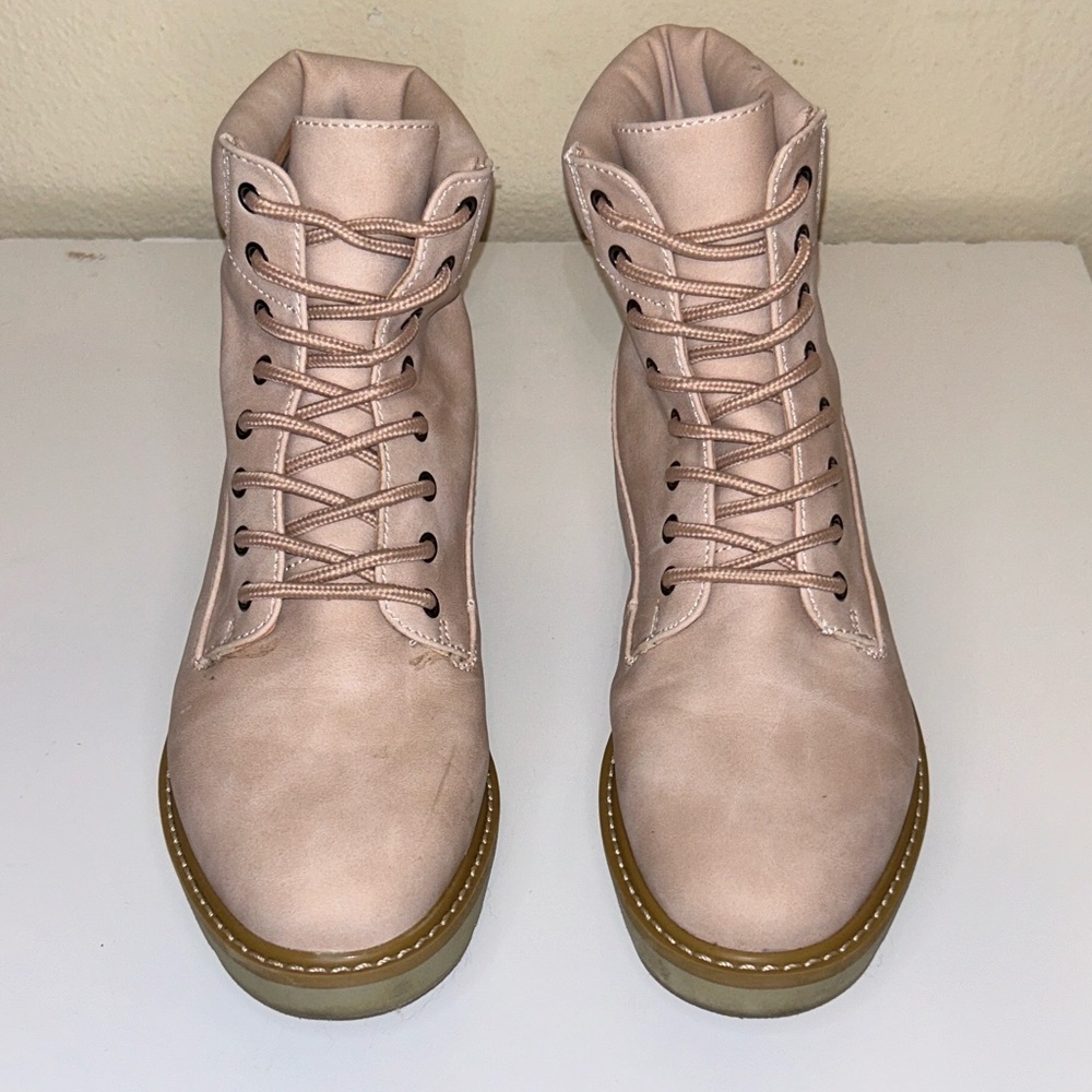 Cliffs by WHITE MOUNTAIN Pink Lace-Up Boots